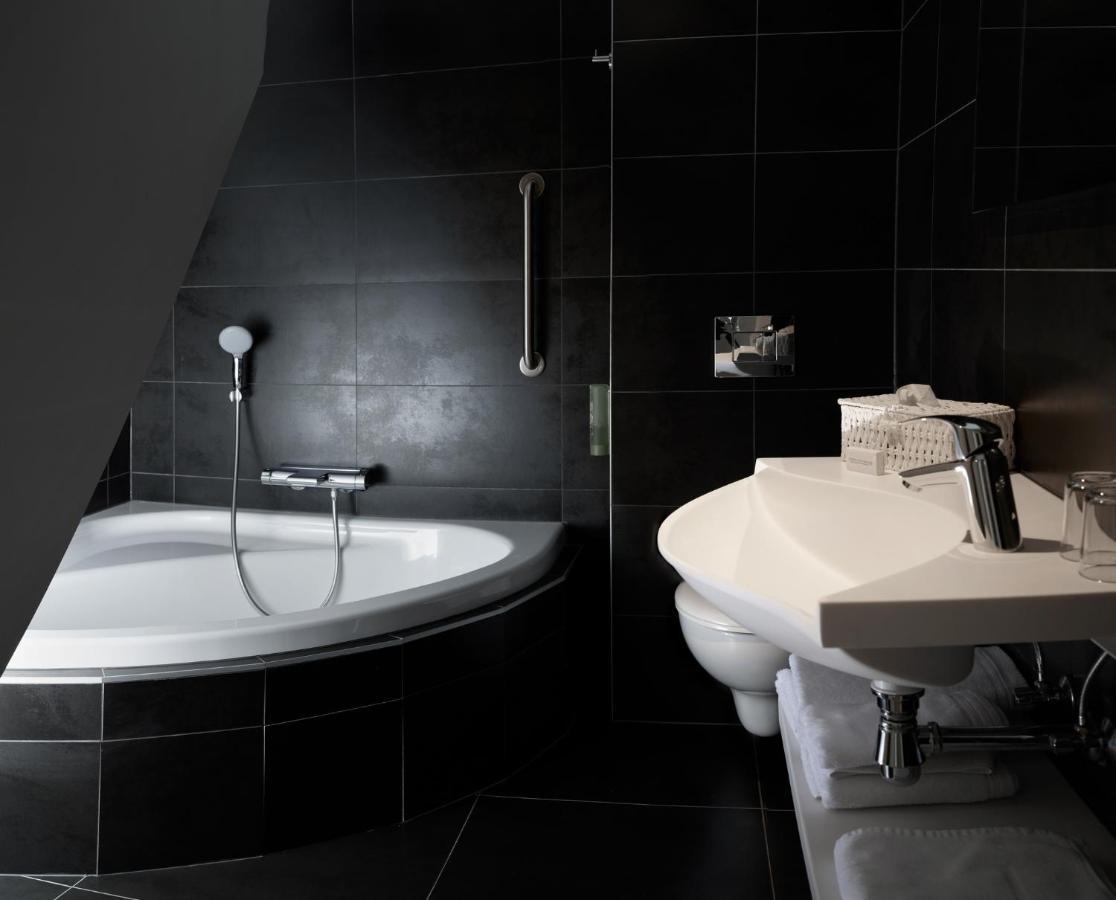 Le 24 Hotel Спа Екстериор снимка